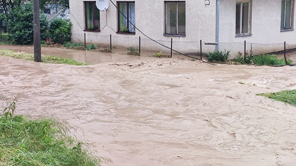 Zaplavená obec Beluj
