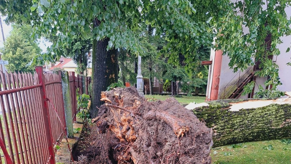 Po búrke v Iňačovciach