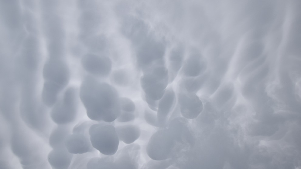 Mraky mammatus v Záhorskej Bystrici.