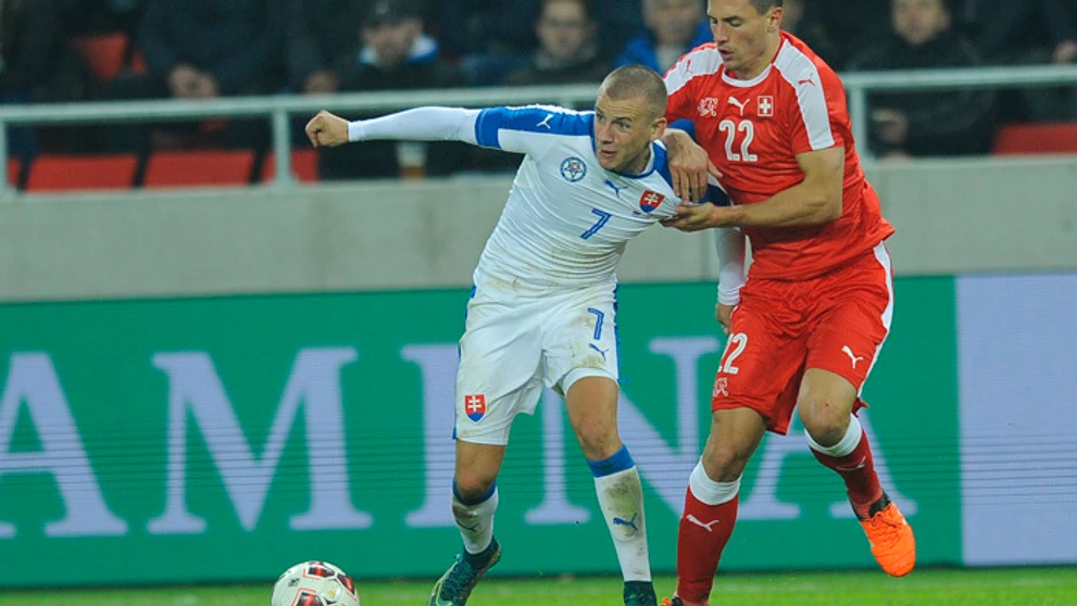 Vladimír Weiss a Luc Zuffi (Švajčiarsko) v prípravnom zápase na ME 2016.