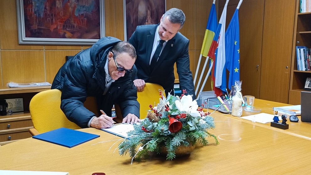 Jean-Claude van Damme v Michalovciach.