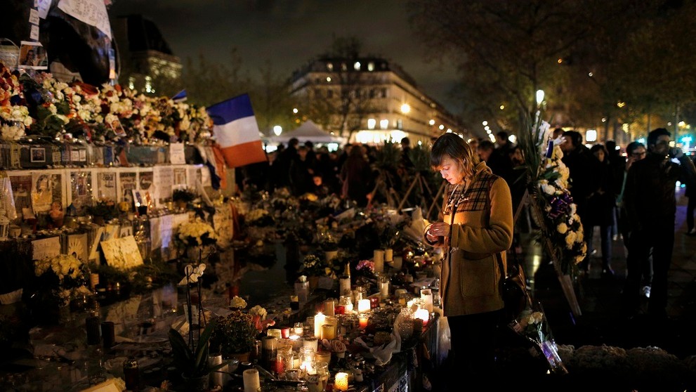 Parížania si pripomenuli útoky