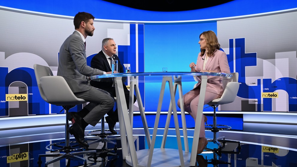 Hosťami relácie Na telo boli Michal Šimečka a Roman Michelko.