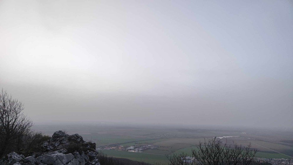 Saharský prach v lokalite Záruby a Ostrý kameň. 