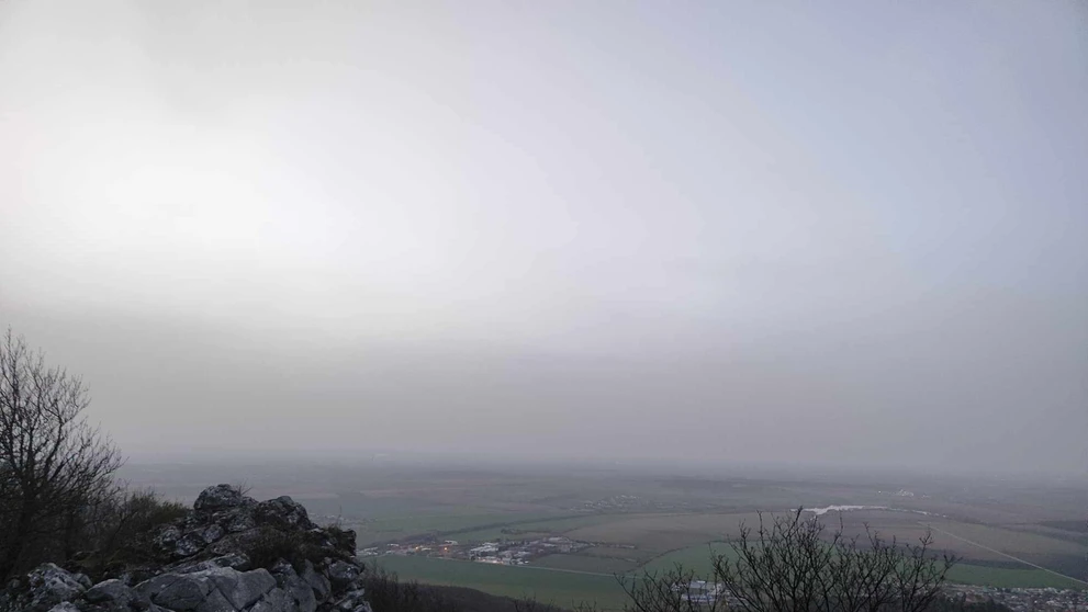 Saharský prach v lokalite Záruby a Ostrý kameň. 
