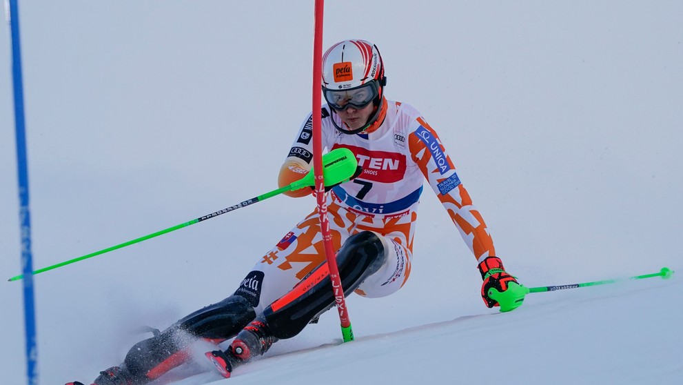 Petra Vlhová na trati prvého kola slalomu žien Svetového pohára v alpskom lyžovaní žien vo fínskom Levi