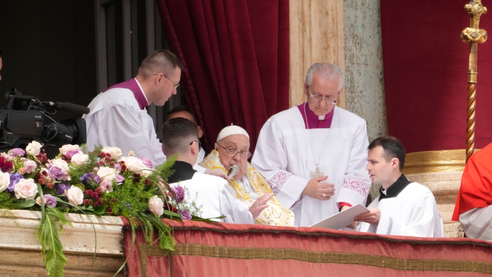 Udelenie tradičného požehnania Urbi et orbi (Mestu a svetu)