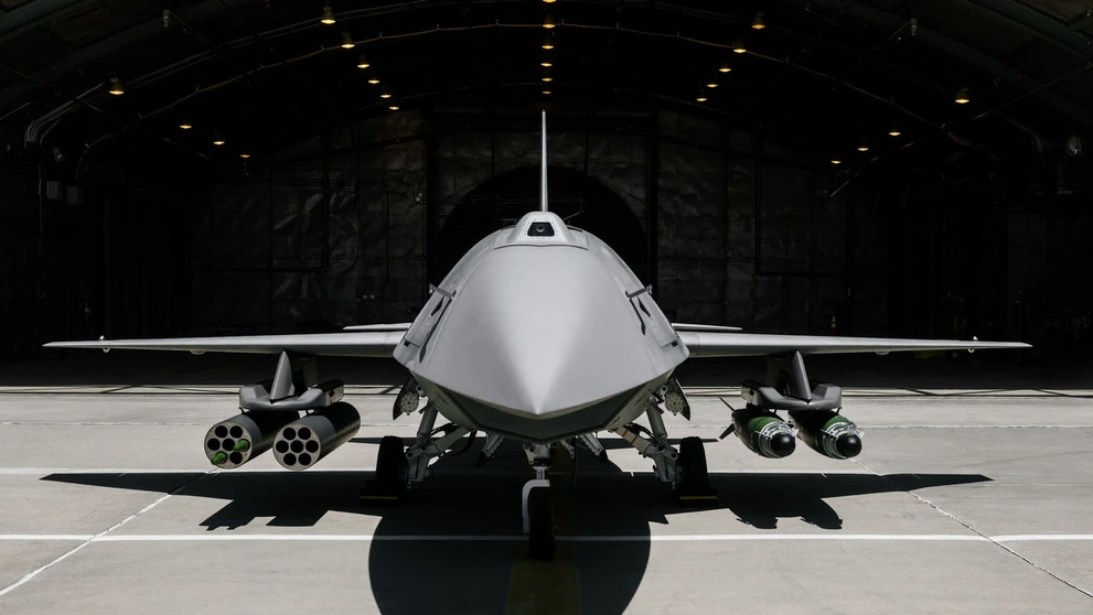 Bezpilotná stíhačka YFQ-44A Fury.