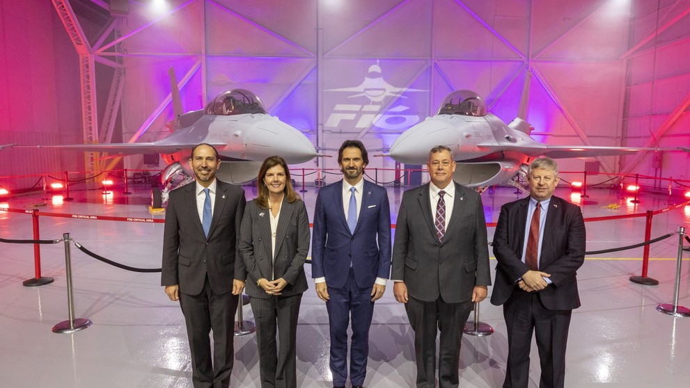 Minister obrany SR Robert Kaliňák pri preberaní stíhačiek F-16