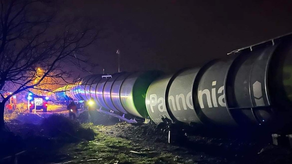 Vykoľajil sa nákladný vlak s etanolom