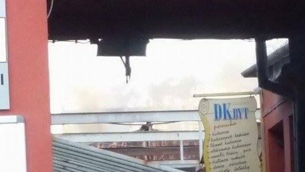 Hasiči zasahujú pri požiari