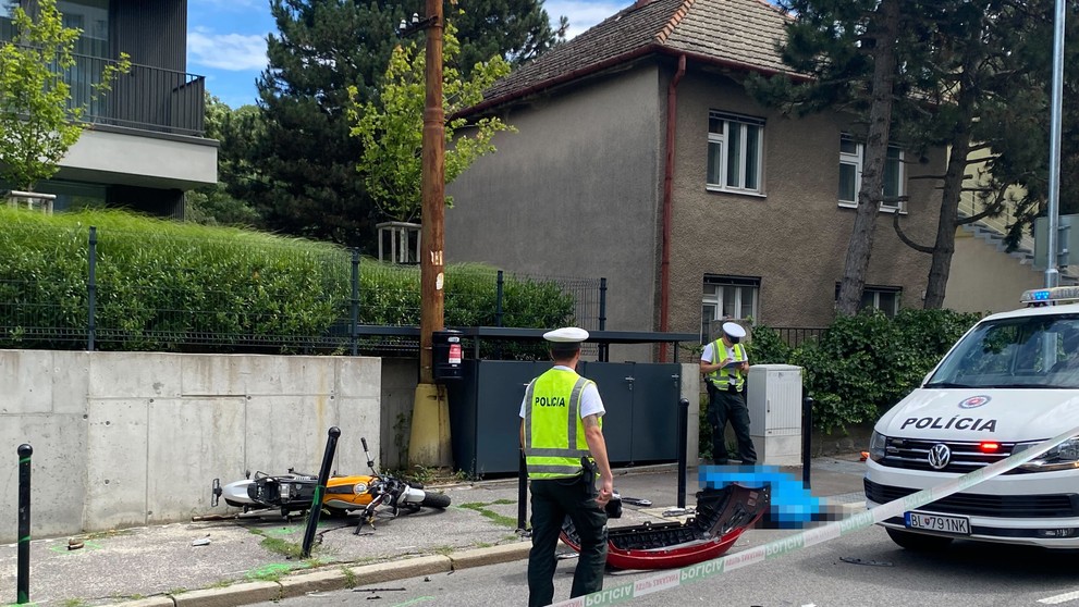 Tragická nehoda na Búdkovej ceste v Bratislave.