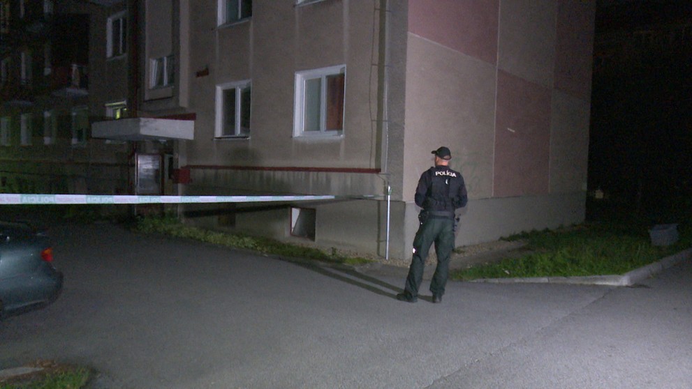 V tomto paneláku v Rimavskej Sobote došlo k vražde.