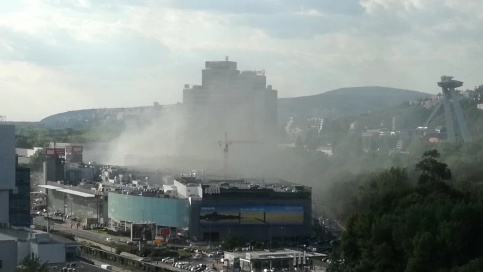 Aupark zachvátil požiar.