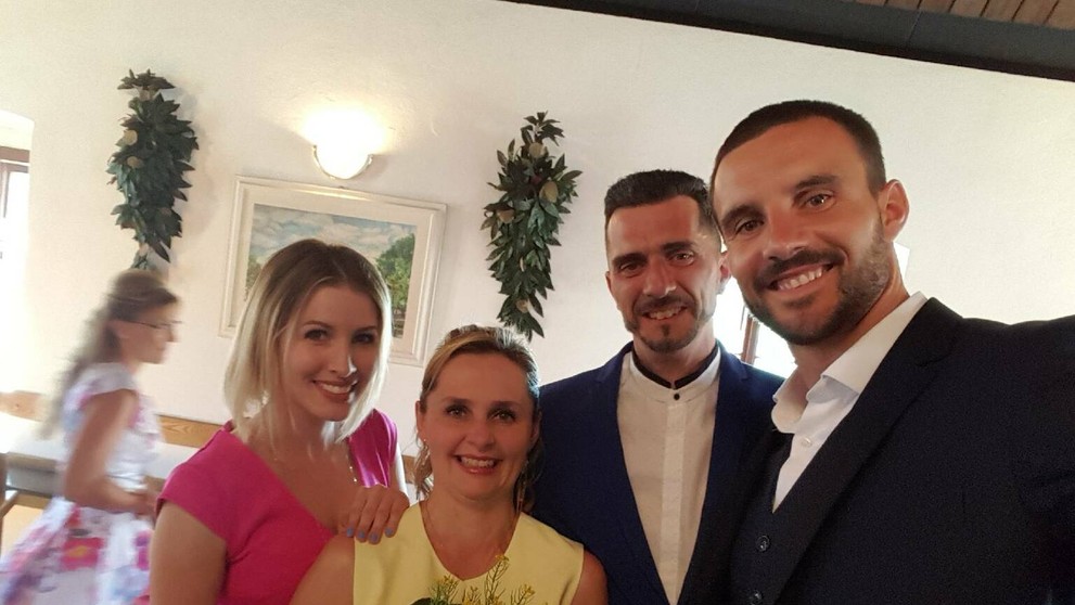 Mirka s Martinom boli na svadbe svedkami