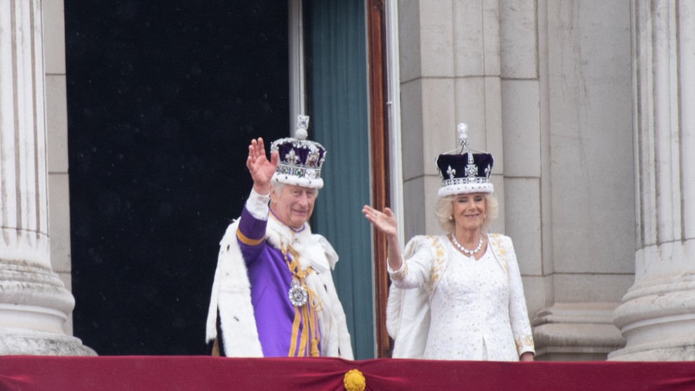 Kráľ Karol III. s kráľovnou manželkou Camillou.