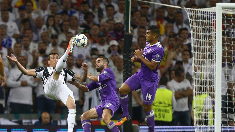 Mario Mandžukič a jeho gól na 1:1.