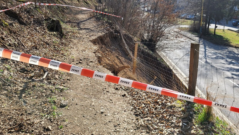 Mimoriadna situácia v Novej Bani.