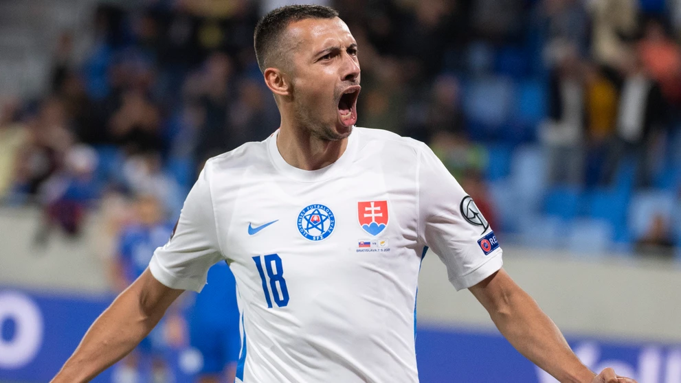Ivan Schranz oslavuje gól v zápase kvalifikácie MS 2022 proti Cypru.