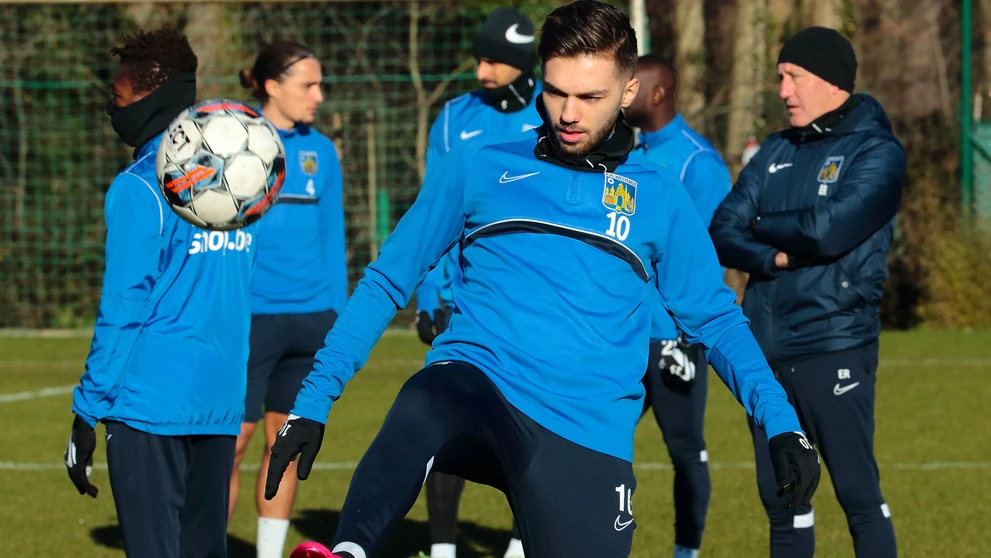 Ján Bernát počas tréningu za Westerlo.