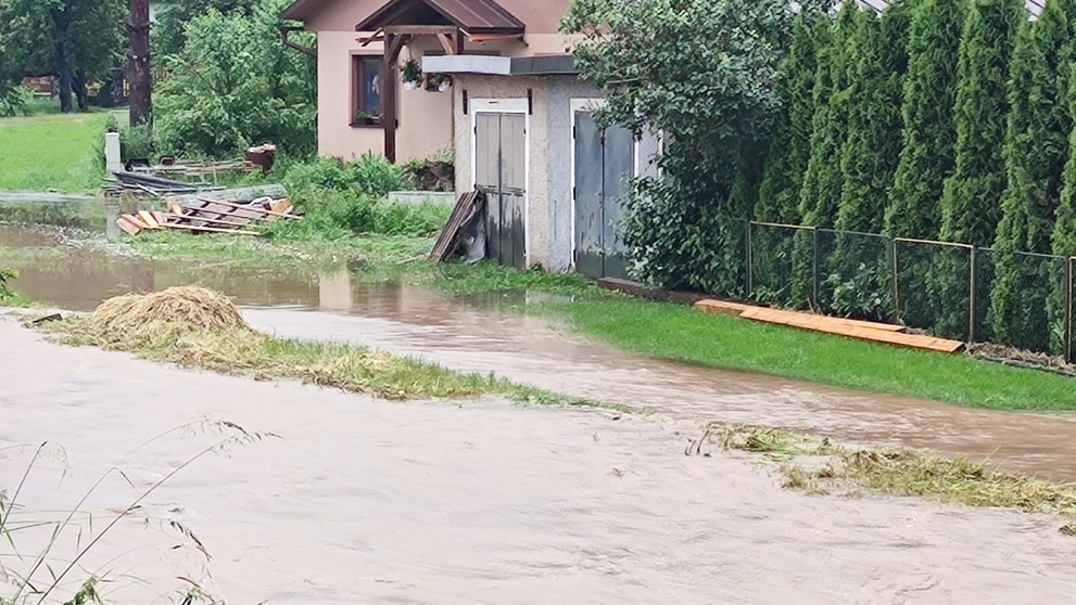 Zaplavená obec Beluj