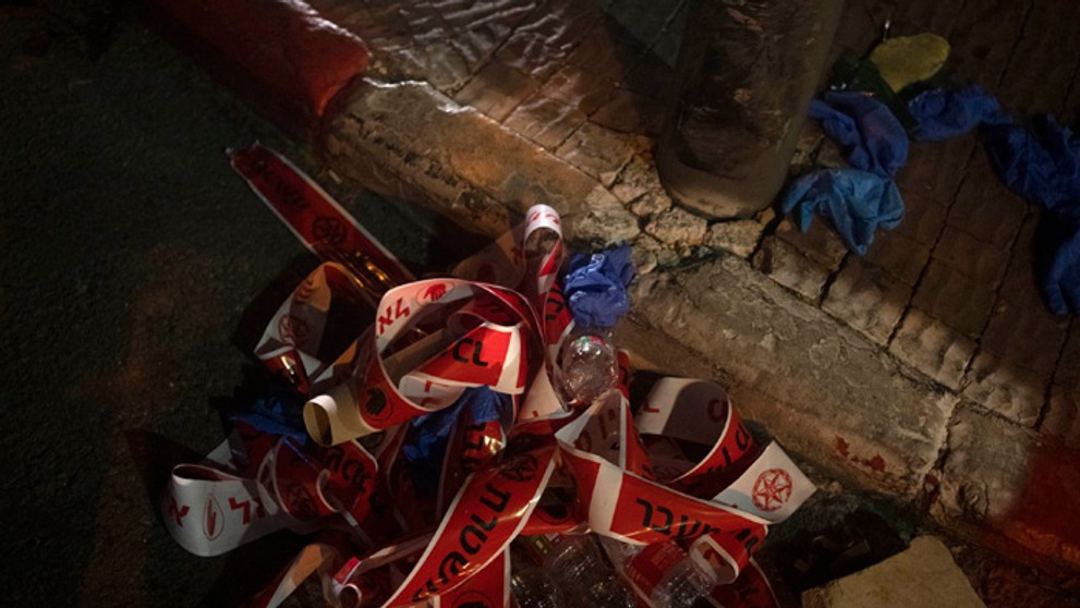 Pri streľbe na autobus utrpelo zranenia najmenej sedem ľudí.