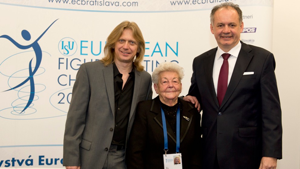 Prezident Andrej Kiska, legendárna trénerka Hilda Múdra a krasokorčuliarka legenda Jozef Sabovčík.