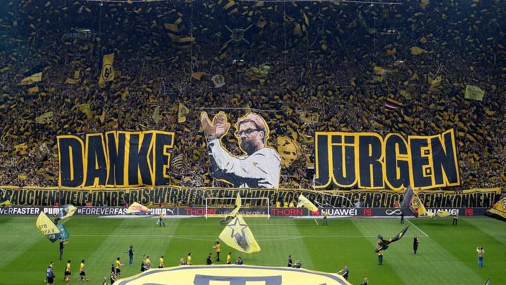 Priaznivci Borussie Dortmund ďakujú trénerovi Jürgenovi Kloppovi
