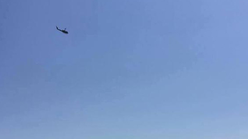 Hrozný pohľad na obete na pláži.