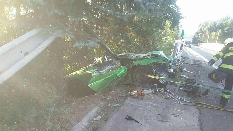 Nehoda Lamborghini v Dolnom Kubíne.