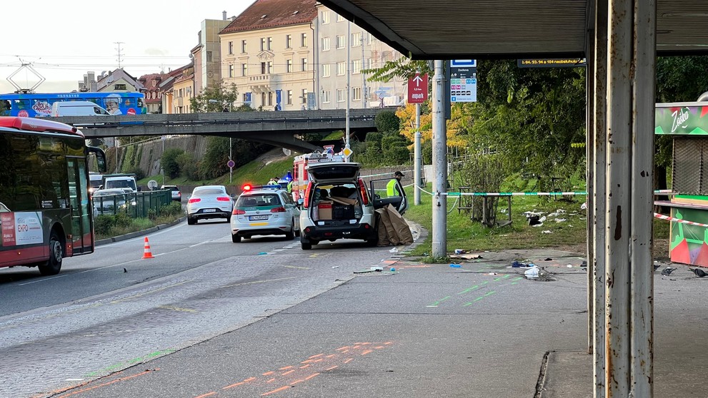 Zochova zastávka v Bratislave po nehode.