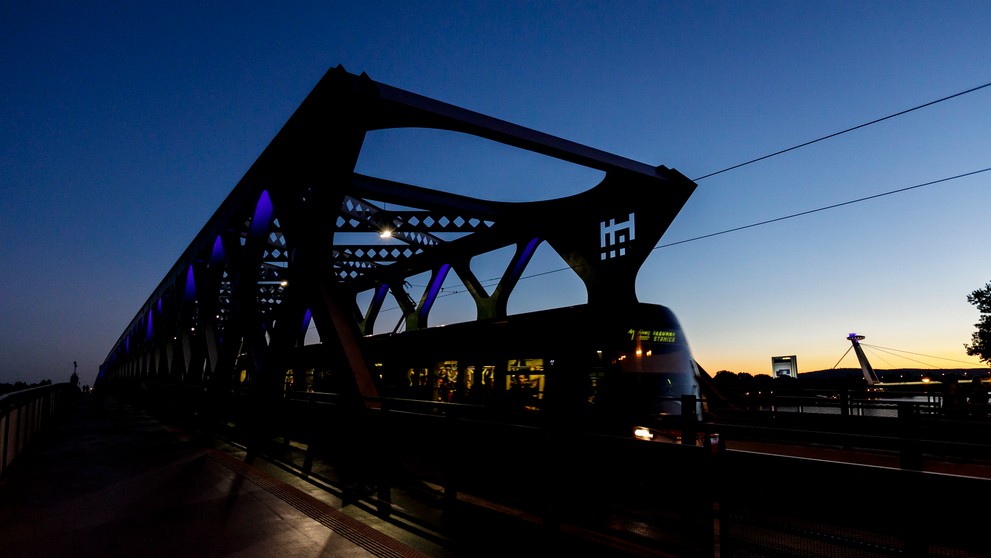 Bratislava zažíva Bielu noc.