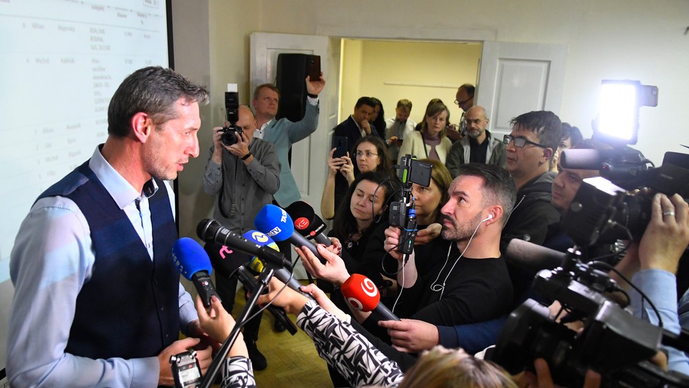 MOMENTKY: Milan Majerský obhájil post prešovského župana.