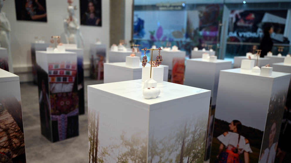 Výstava projektu Vyšperkovaná cesta Slovenskom