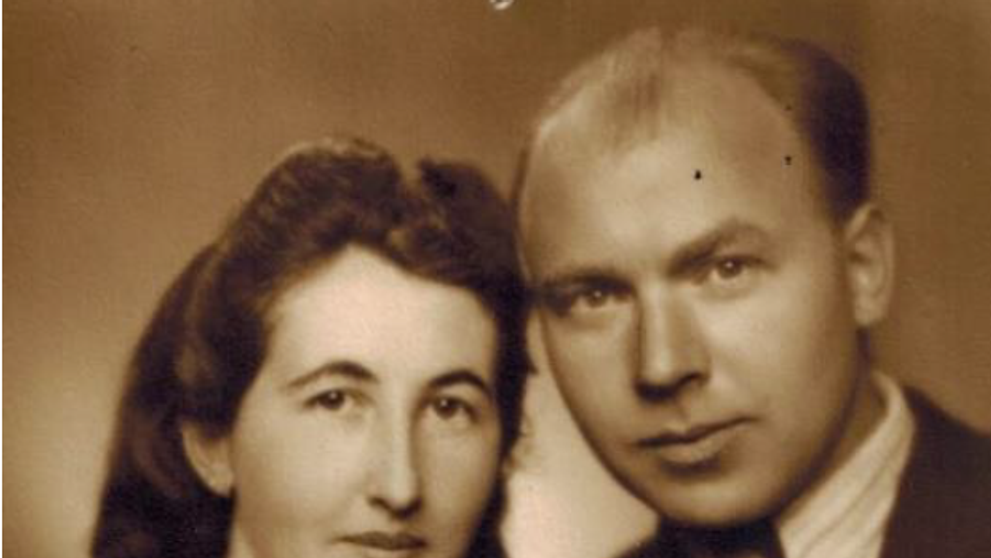 Peter so svojimi rodičmi.