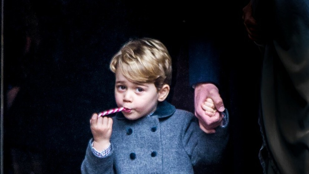 Rozkošný George a Charlotte v kostole. Ich rodičia porušili kráľovskú tradíciu