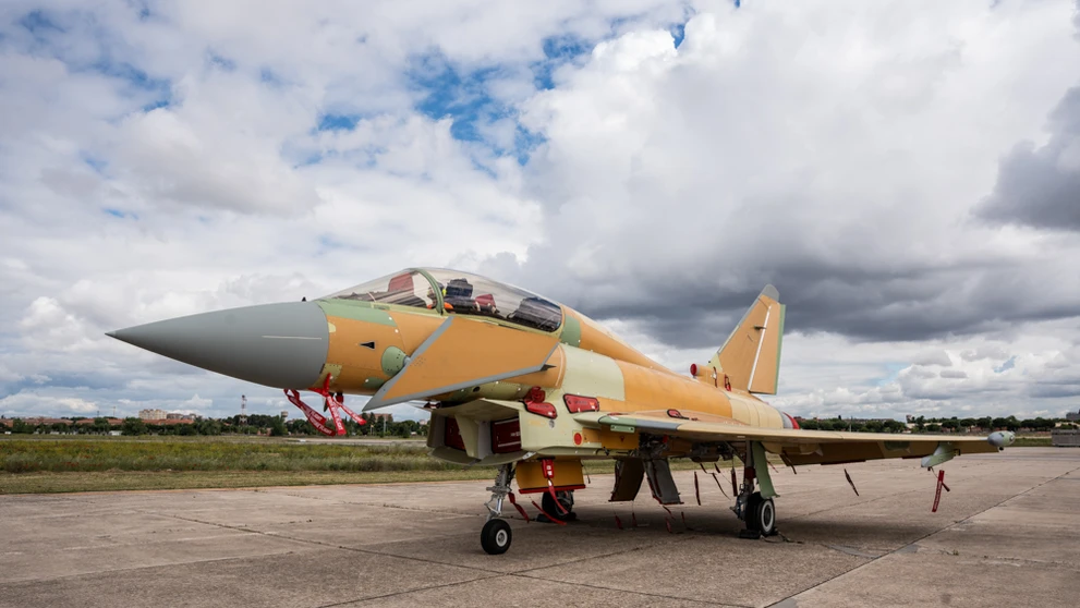 Prvé lietadlo Eurofighter vyrobené v rámci španielskeho programu Halcon I opustilo továreň v Getafe.