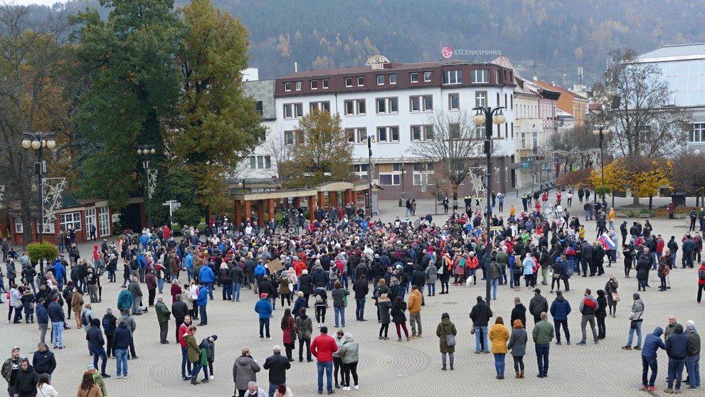 Protivládny protest 17. novembra