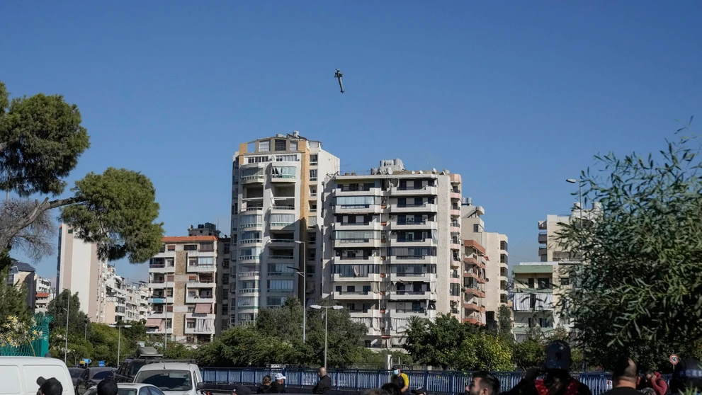 Fotograf odfotil izraelskú raketu pred nárazom do budovy v Bejrúte.