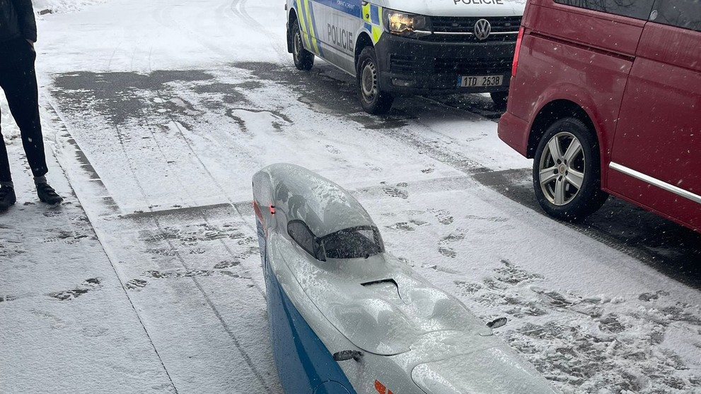 Stroj je naozaj miniatúrny.