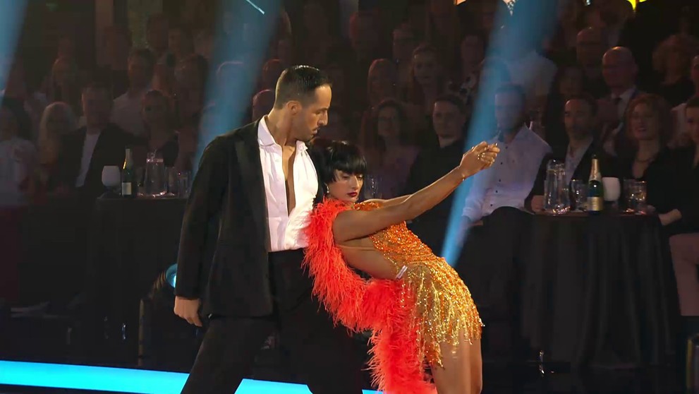 Let's Dance - semifinále - Laura a Massimo (špeciálne vystúpenie)
