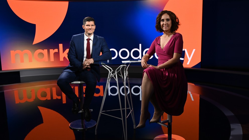 Cirkus Politikus s Gabrielou Kajtárovou a hosťom Janom Šilhanom.