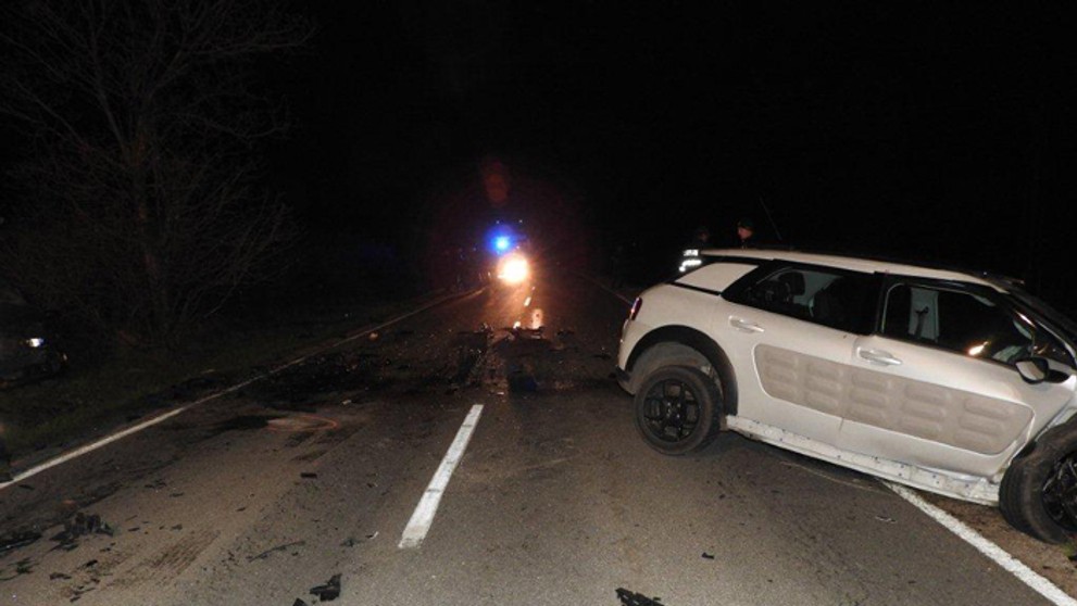 Auto, s ktorým sa čelne zrazil kaplán z Cífera.