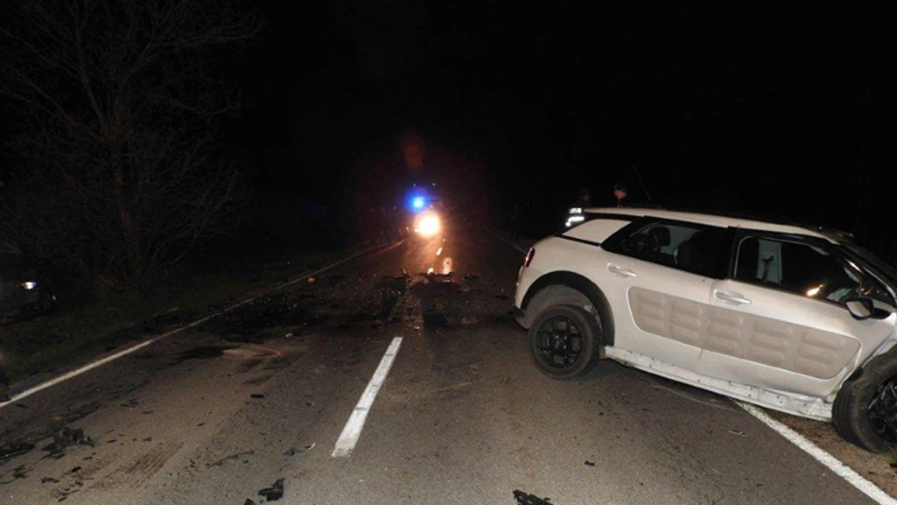 Auto, s ktorým sa čelne zrazil kaplán z Cífera.