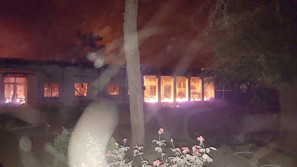 Zbombardová nemocnica v Kundúze.