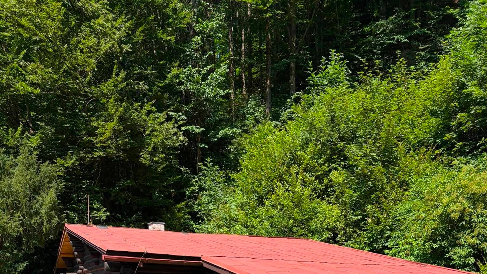 V národnom parku Malá Fatra začali s prácami na osádzanie vlajkových stožiarov