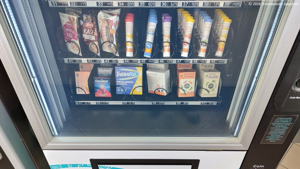 V Novom Meste nad Váhom pribudol automat na lieky.