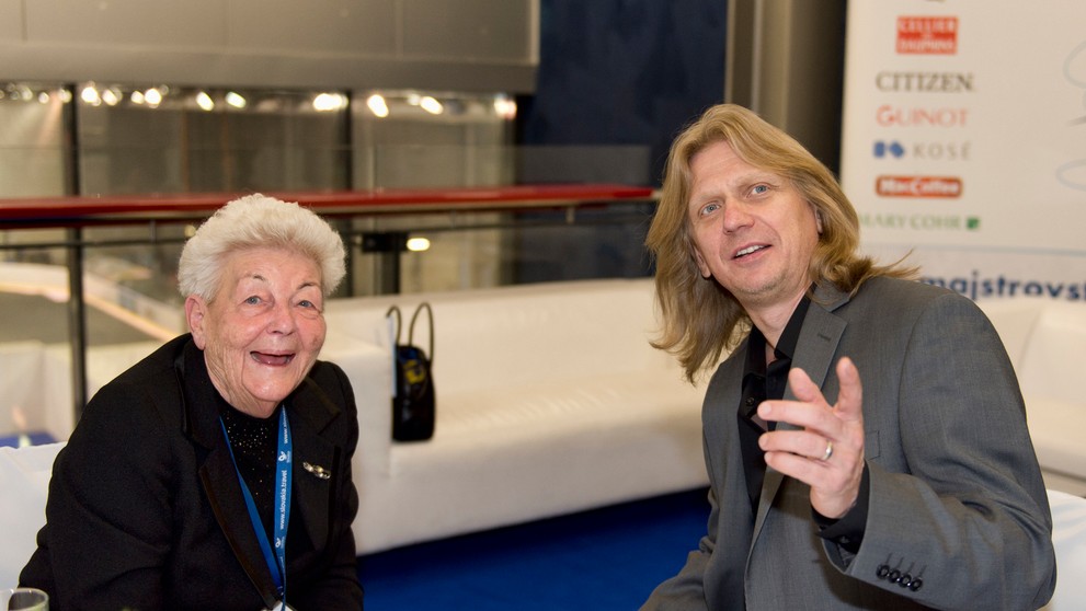 Legendárna trénerka v krasokorčuľovaní Hilda Múdra a krasokorčuliarska legenda Jozef Sabovčík.