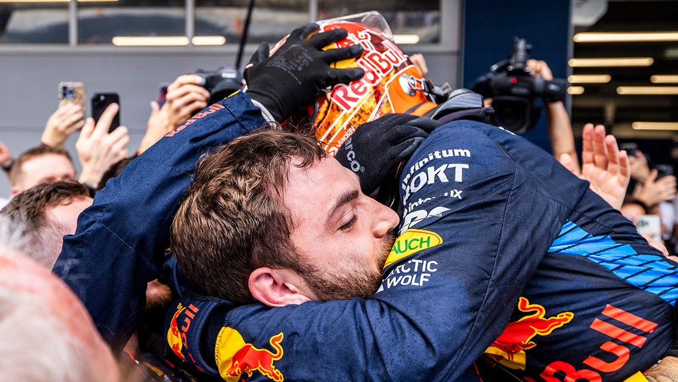 Red Bull v Španielsku oslavoval ďalšie víťazstvo Maxa Verstappena.