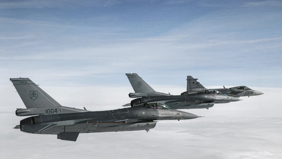 Slovenské stíhačky F-16 počas cvičenia Federated Cloud 2026.